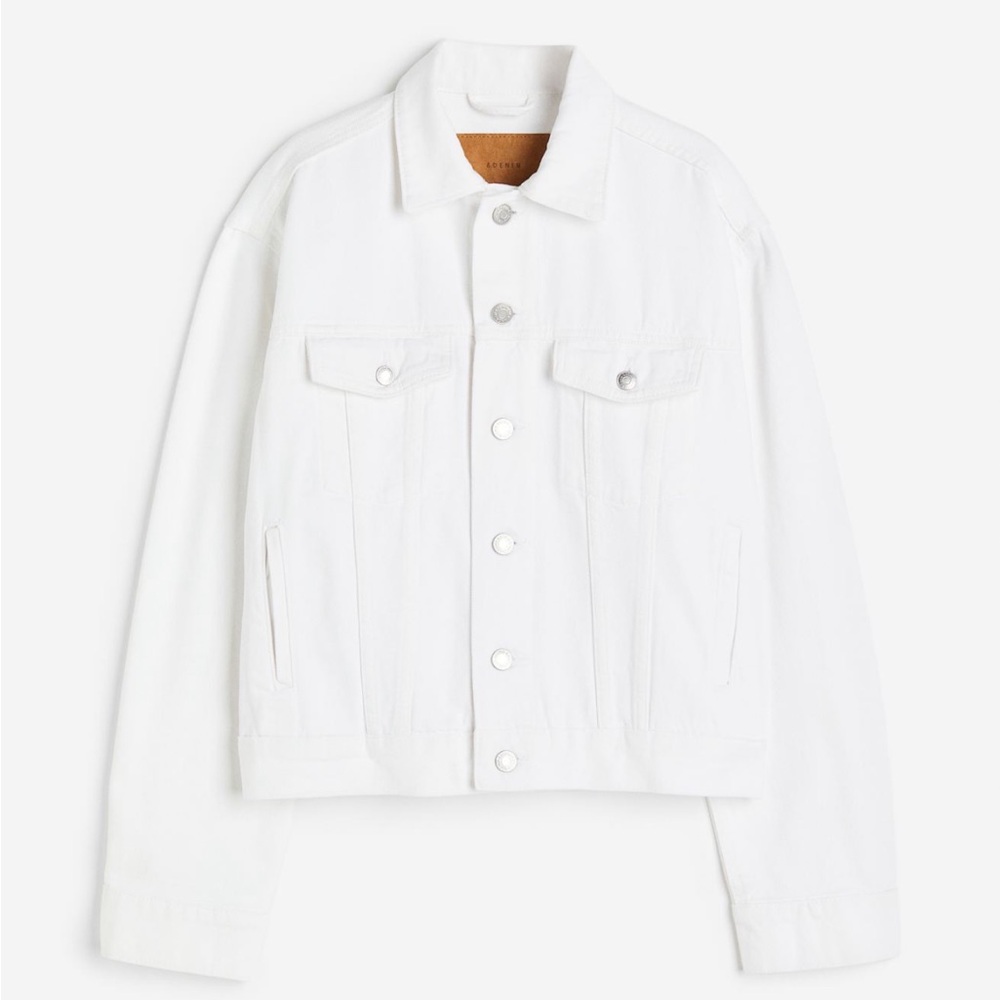 H&M short denim jacket. NWT